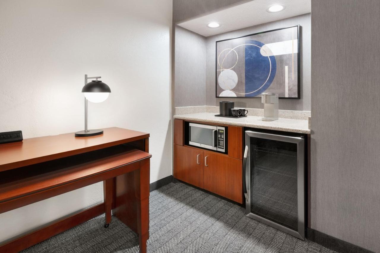 Courtyard By Marriott Memphis Airport Hotel Kültér fotó