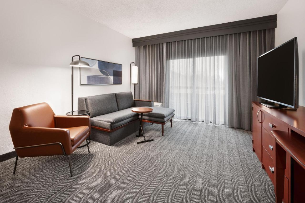 Courtyard By Marriott Memphis Airport Hotel Kültér fotó
