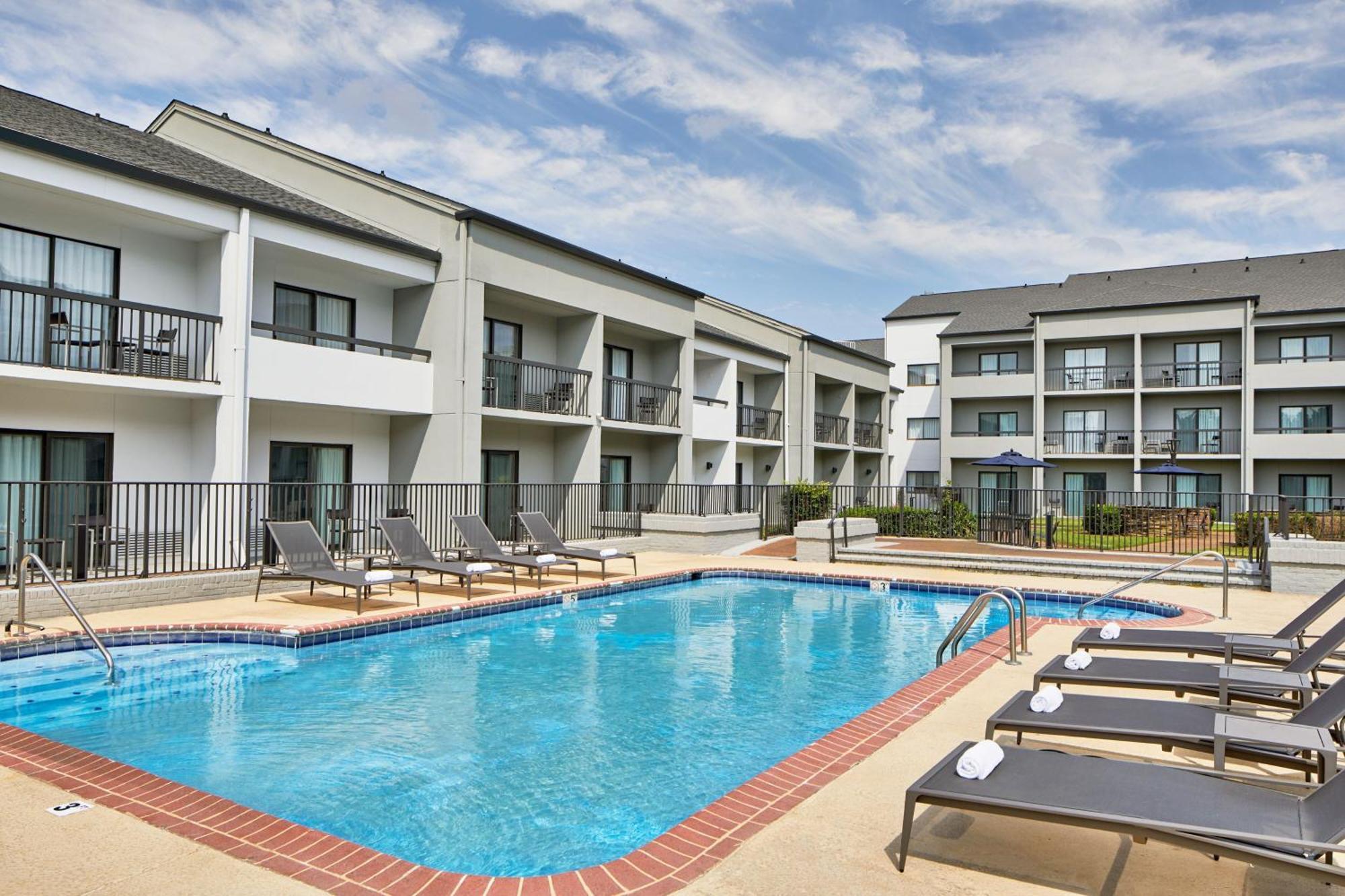 Courtyard By Marriott Memphis Airport Hotel Kültér fotó