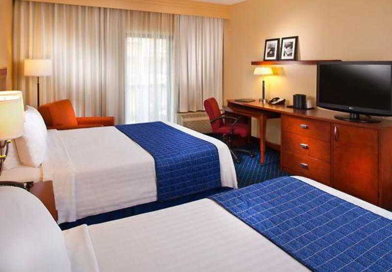 Courtyard By Marriott Memphis Airport Hotel Kültér fotó